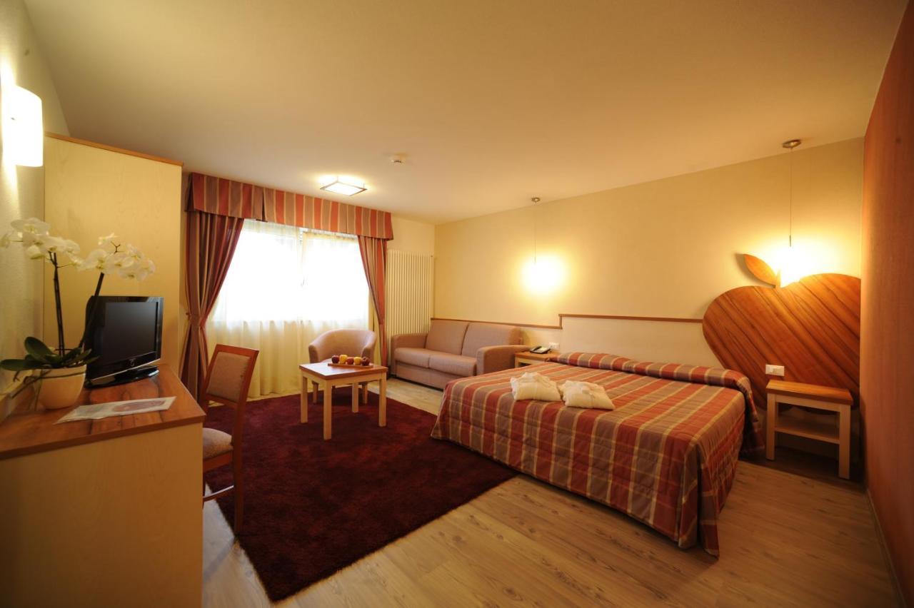 Casez Apparthotel San Zeno  Extérieur photo